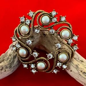 Vintage Monet Brooch